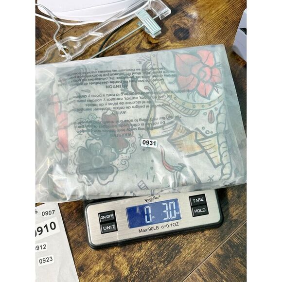 DMD Vintage Cotton Silk Blend Skull Roses Print Bandana Scarf Gray Size 46 x 52 - Picture 9 of 11